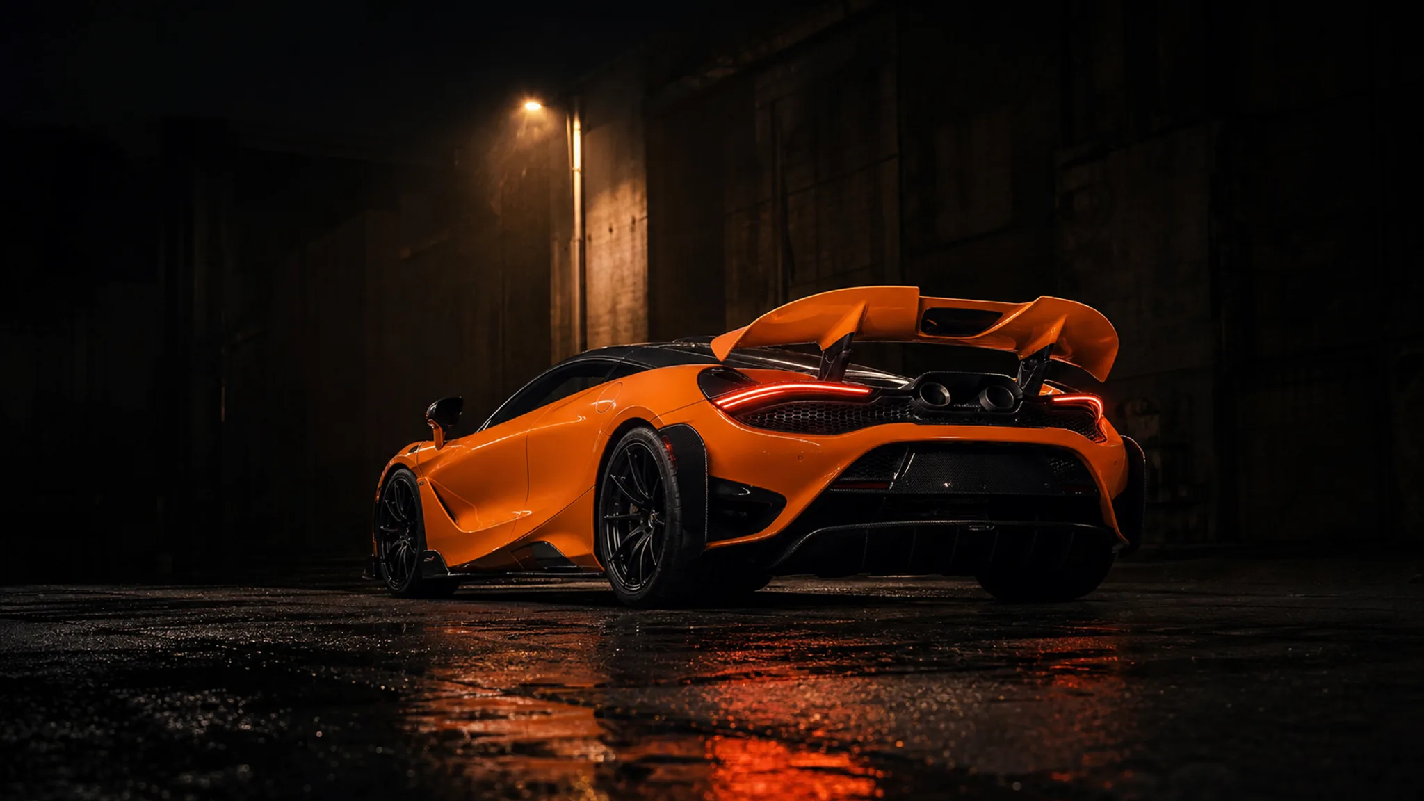 McLaren 765LT at night — Stage 4 Tuning ECU & TCU calibration