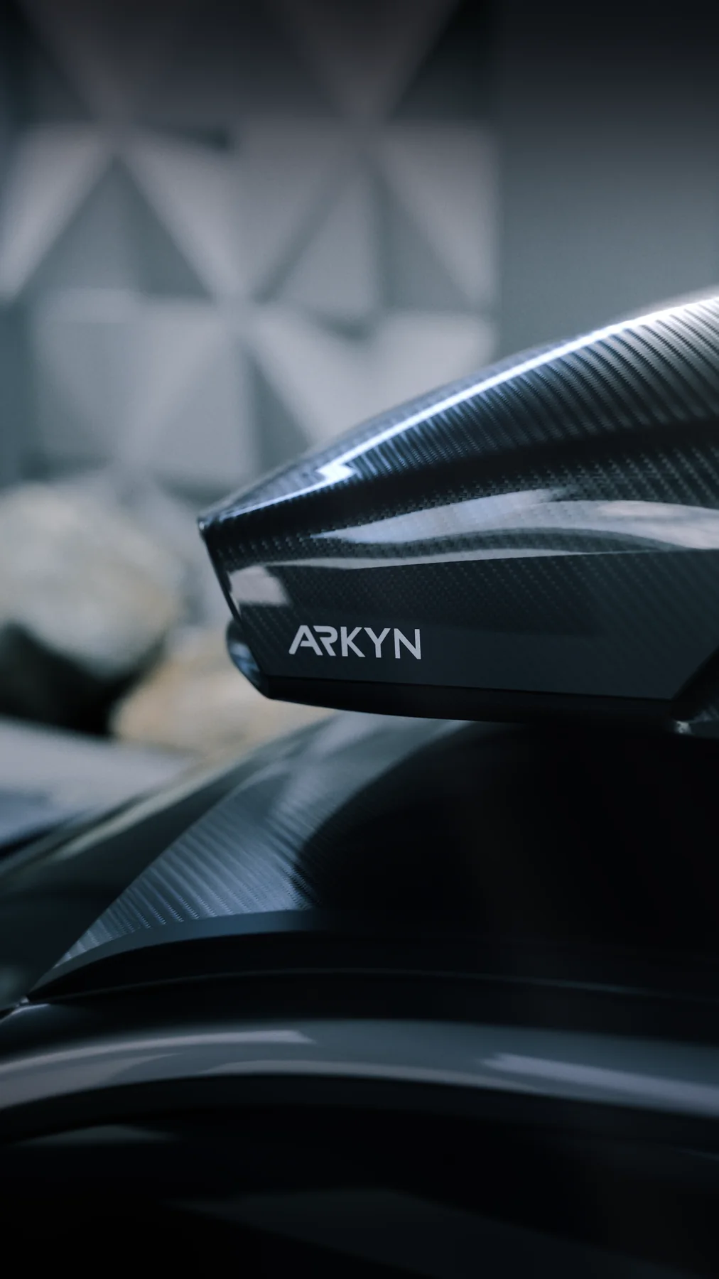 ARKYN FALCON-1 Roof box installed photo 27